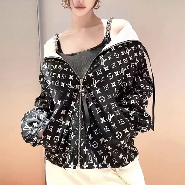 便利で【ゆったりオシャレ♪】ルイヴィトン 偽物★モノグラムパーカ 1AFZH2