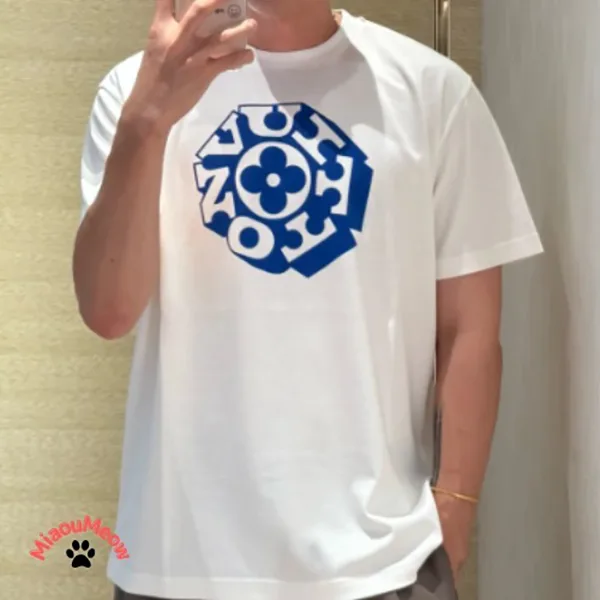 芸能人愛用メンズ*LV*ブルーブ ルイヴィトン コピー ロックロゴ ホワイト Tシャツ 半袖 1AIML