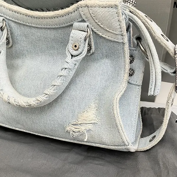 バレンシアガ NEO CAGOLE XS デニム ショルダーバッグ 700940 2AABV 4651