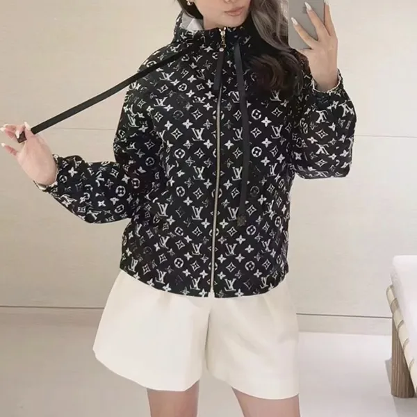 便利で【ゆったりオシャレ♪】ルイヴィトン 偽物★モノグラムパーカ 1AFZH2