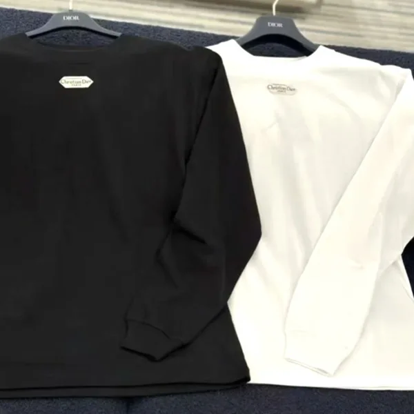 【シンプルで使える】ディオール Paris ロング Tシャツ 543J609A0847