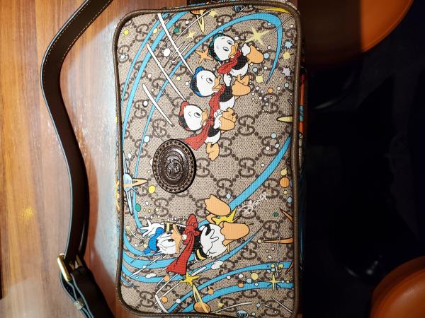 グッチ x ディズニー コピー ドナルドダック プリント ベルトバッグ 602695 2O4AT 8679