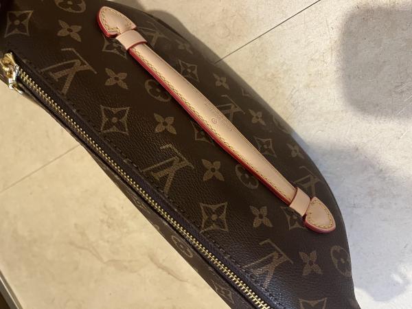 大人気！ルイヴィトン ボディバッグ スーパーコピー バムバッグ M43644 モノグラム バムバッグ 3WAY 茶色