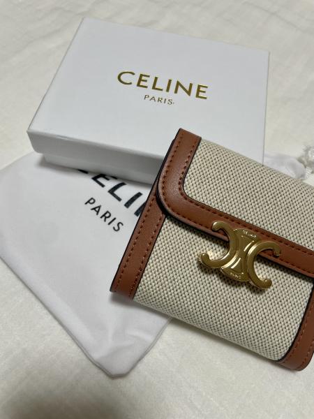 超激安新作【セリーヌ 財布 コピー】大人気スモール フラップウォレット ミニ財布 10D782CLD.04LV