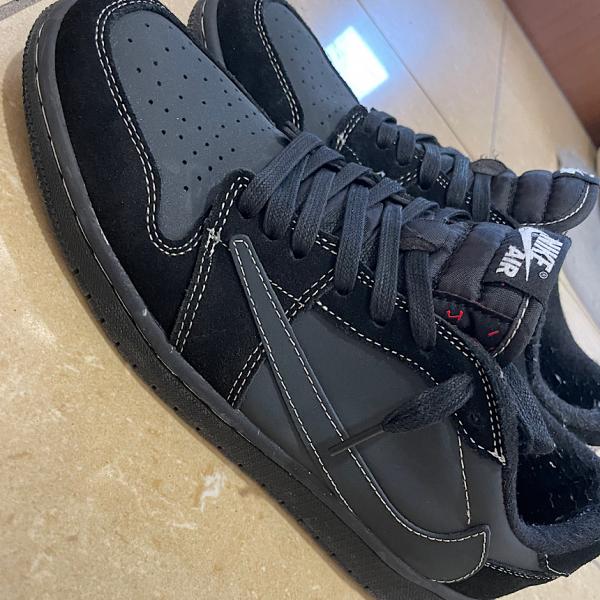 即発送トラヴィス・スコット × ナイキ コラボスニーカー AJ1 DM7866-001