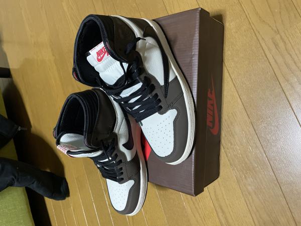 超激安！ジョーダン トラビス 偽物 ナイキ エアージョーダン 1  レトロ CD4487-100 茶色