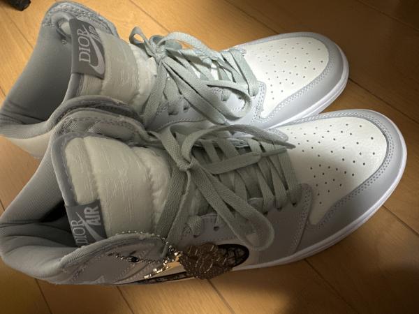 大人気 ディオールxナイキ コピー  スニーカー AIR JORDAN 1 AJ1 CN8607-002 エアディオール 偽物