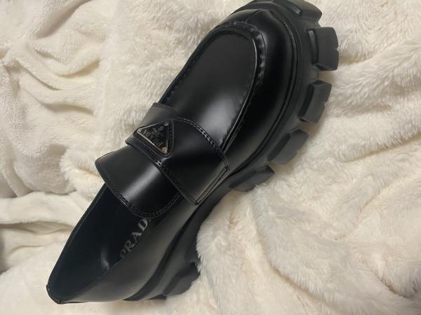 【VIPセールで入荷！】プラダ モノリス ブラッシュドレザー ローファー 2DE129 B4L F0002