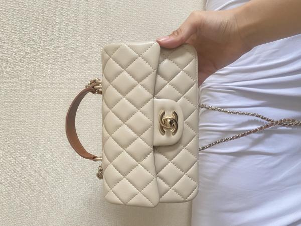 注目!シャネル マトラッセ 偽物ミニ フラップ バッグAS2431 B10324 NN018