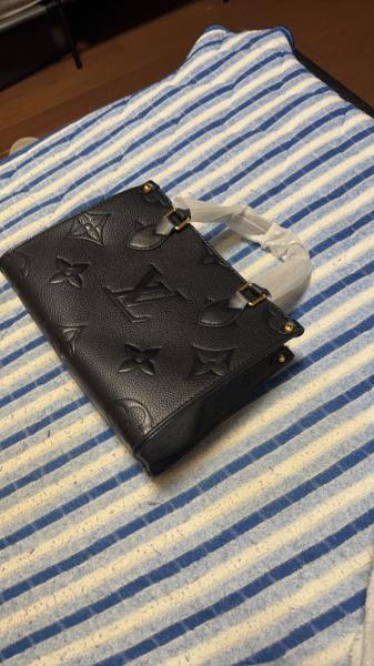 ルイヴィトン オンザゴーPM 偽物 トートバッグ ショルダー M45653