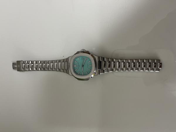 パテックフィリップ ティファニーブルー 「ノーチラス」Ref.5711/1A-018
