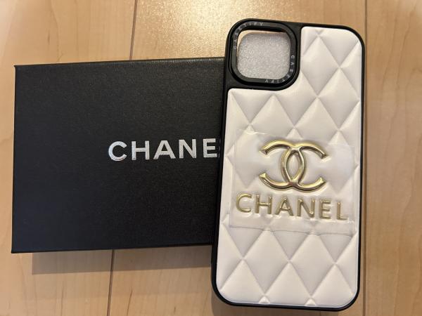 シャネル ケース ファッション界で大人気のスマホケース 24042901
