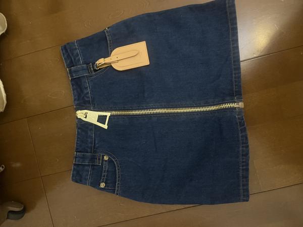 【奇跡の再入荷！即発送】ルイヴィトン デニムミニスカート 偽物 XXLジッパーの美 1ABIOJ