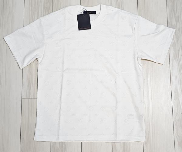 累積売上総額第１位！​ルイヴィトン 3D モノグラム Tシャツ 偽物 2色 1AC0VD