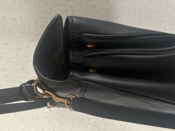 ★日本!!人気！バレンシアガ ロデオ 偽物 スモール ハンドバッグ 7897792aa4v