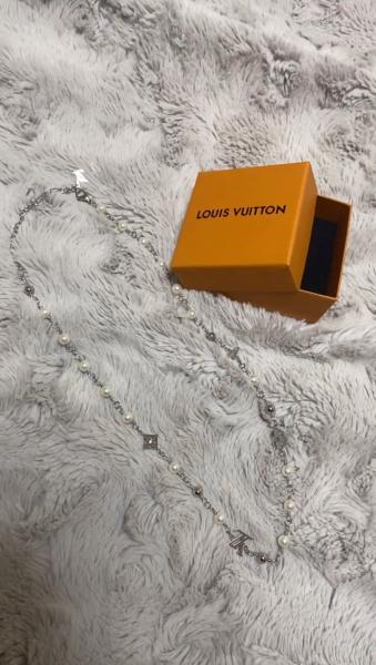 新作メンズ ルイヴィトン LV パールネックレス 偽物 モノグラム M02445 M02448