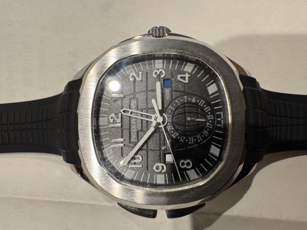 パテックフィリップPATEK PHILIPPEコピー アクアノート トラベルタイム 5164A-001メンズ 自動巻き ステンレス ブラック