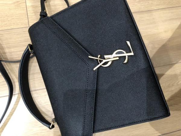 サンローラン カサンドラ トップハンドル 偽物（ミニ）ブラック 623930BOW0W1000