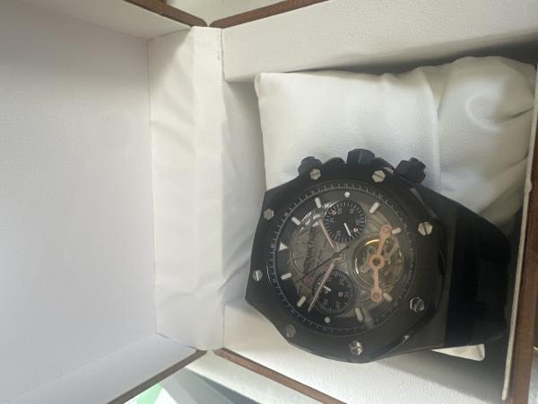 オーデマピゲ スーパーコピー ロイヤルオーク トゥールビヨン クロノグラフ オープンワーク 26343CE.OO.1247CE.01