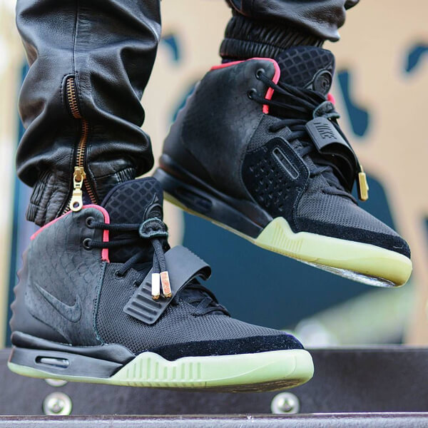 Yeezy 2 Solar Red ナイキ エアイージー2 ソーラー 508214-006