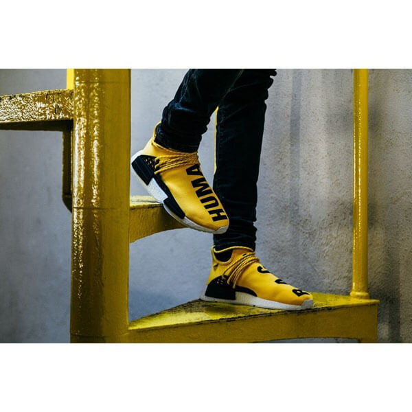 【アディダス】超限定☆ PW HUMAN RACE NMD "PHARRELL" 多色1106a33
