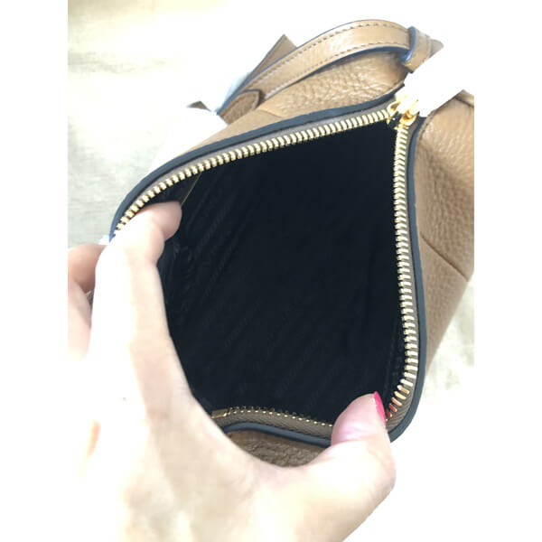 プラダコピー ショルダーバッグ1BH157