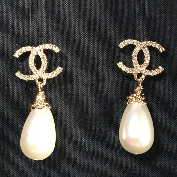 確保済/即日配送・シャネル ピアス 人気のパールドロップ型偽物AB5559 B04591N9574