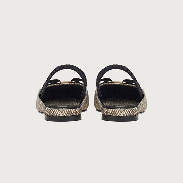【訳あり特価】フェラガモ ヴァラ ノット スリングバック 偽物 01E472757818