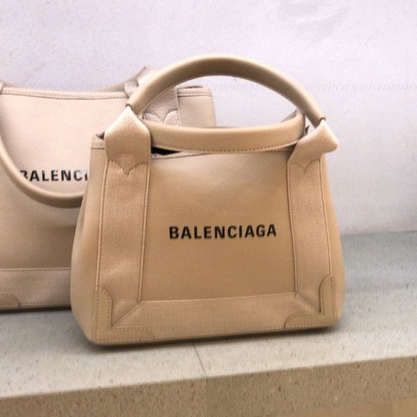 【セレブ多数愛用】バレンシアガ CABASトートバッグ 偽物 XS