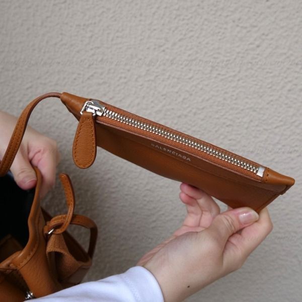 【セレブ多数愛用】バレンシアガ CABASトートバッグ 偽物 XS