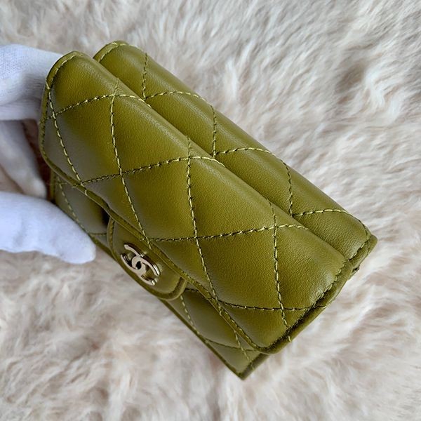 【シャネル】ラムスキン ３つ折り財布 コピーAP0230Y