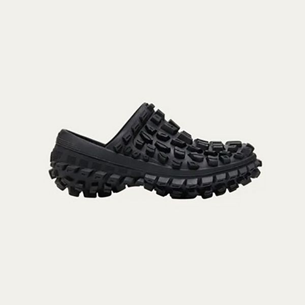 待望の再入荷バレンシアガ ディフェンダー Tire サンダル コピー厚底 ロゴ