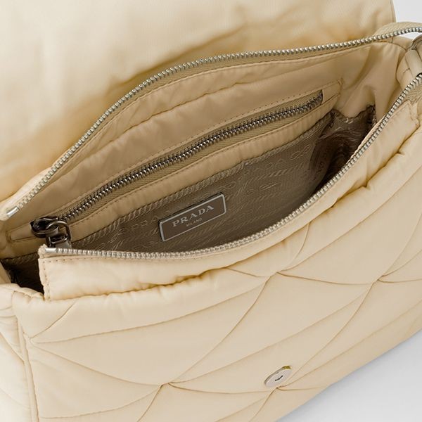 新作上品プラダパデッド キルティング偽物Re-Nylon ショルダーバッグ1BD290RDJN