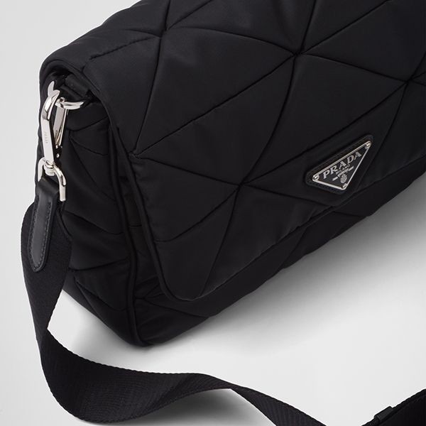 新作上品プラダパデッド キルティング偽物Re-Nylon ショルダーバッグ1BD290RDJN