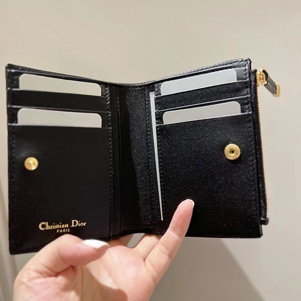 新色登場！ディオール CARO ダイアウォレット 偽物 S5173UWHC