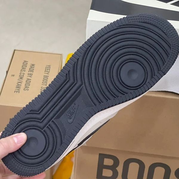 セレクトのおしゃれ☆ナイキ ノースフェイス シュプリーム 偽物 AIR FORCE1 スニーカーnk05101