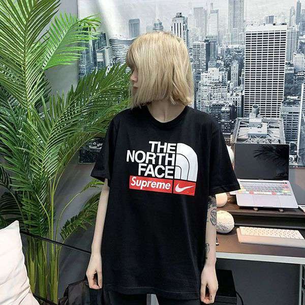 nike ノースフェイス シュプリーム コピーコラボ★スペシャルロゴTシャツ ブラック&ホワイト05102