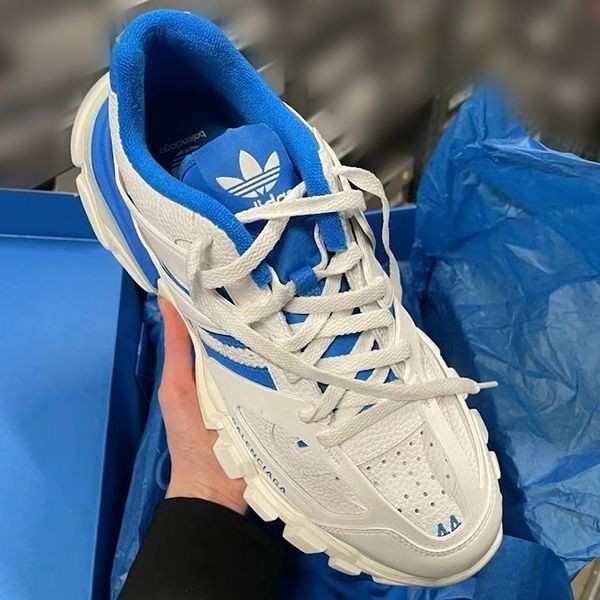 バレンシアガ アディダス TRACKFORUMLOW TOP スニーカー 偽物