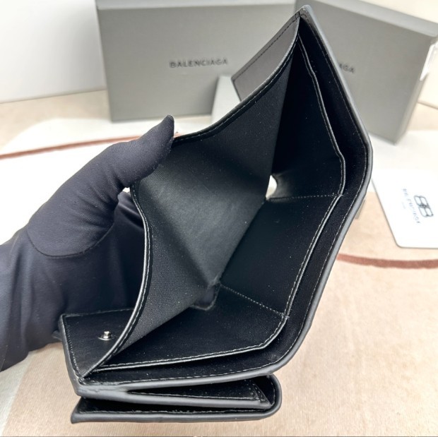 【限定品】バレンシアガ n級品 クロコダイル★ mini折り財布/クロコ 24081502