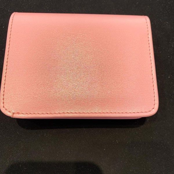 ユニークなデザインセリーヌ 二つ折り財布 コピー triomphe レザー 10k623dpv