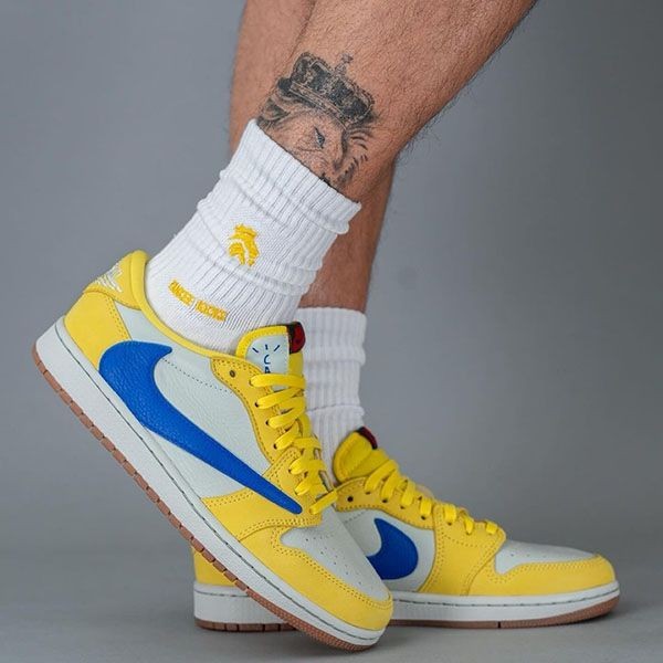 上品高見え■トラヴィス カナリー 偽物 x ナイキ jordan 1 retro low  dz4137-700