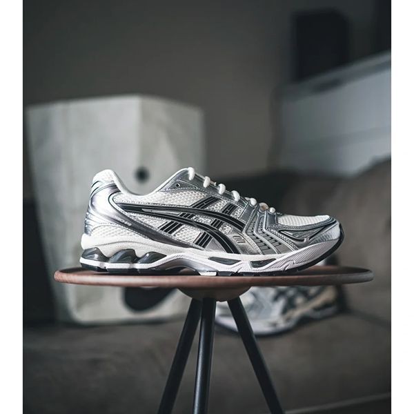 アシックス ゲルカヤノ 14 偽物 JJJJOUND ASICS GEL KAYANO 14 w24090402