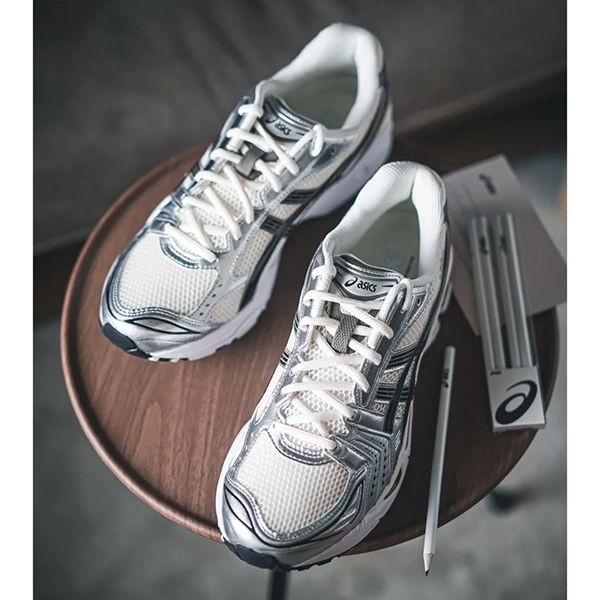 アシックス ゲルカヤノ 14 偽物 JJJJOUND ASICS GEL KAYANO 14 w24090402