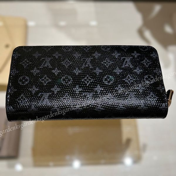 大人気!!新色!!ルイヴィトン lv リザード ジッピーウォレット 偽物 南京錠付き N96955