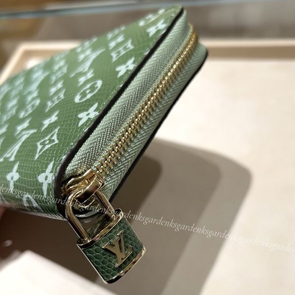 大人気!!新色!!ルイヴィトン lv リザード ジッピーウォレット 偽物 南京錠付き N96955