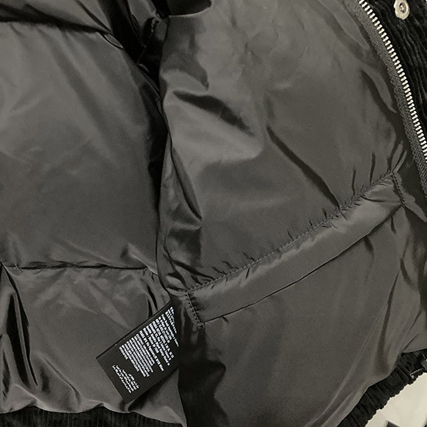【セールで奇跡の入荷！】プラダ Re-Nylon コーデュロイ ダウンジャケット SGC692_13YO_F0002_S_OOO