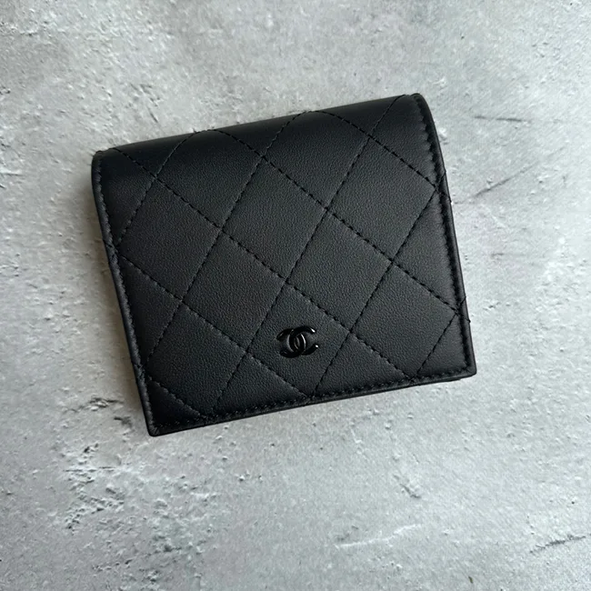 定番シャネル 折りたたみ財布 コピー オールブラック AP3817 B15615 94305