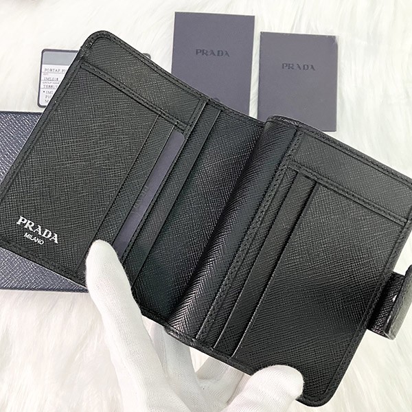 プラダ Zip Compact Wallet ジップコンパクト財布 偽物♪