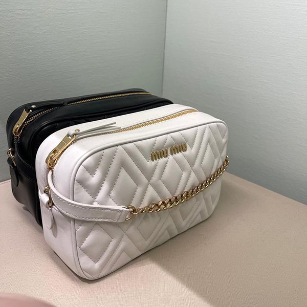 定番★ミュウミュウ ショルダーバッグ スーパーコピー miu0215