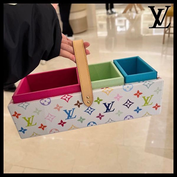 トレンドの最前線☆ルイヴィトン x 村上隆  LV × TM ツールボックス 偽物 GI1325